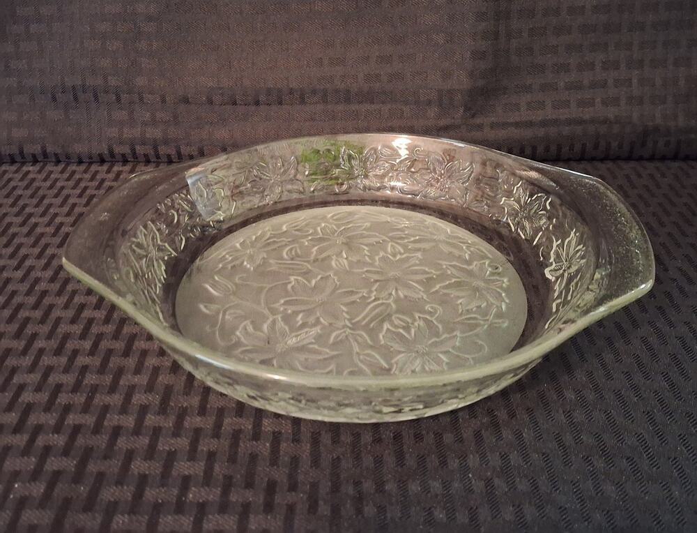PRINCESS HOUSE Fantasia 9" Glass Pie Plate Embossed Floral Vintage Bakeware